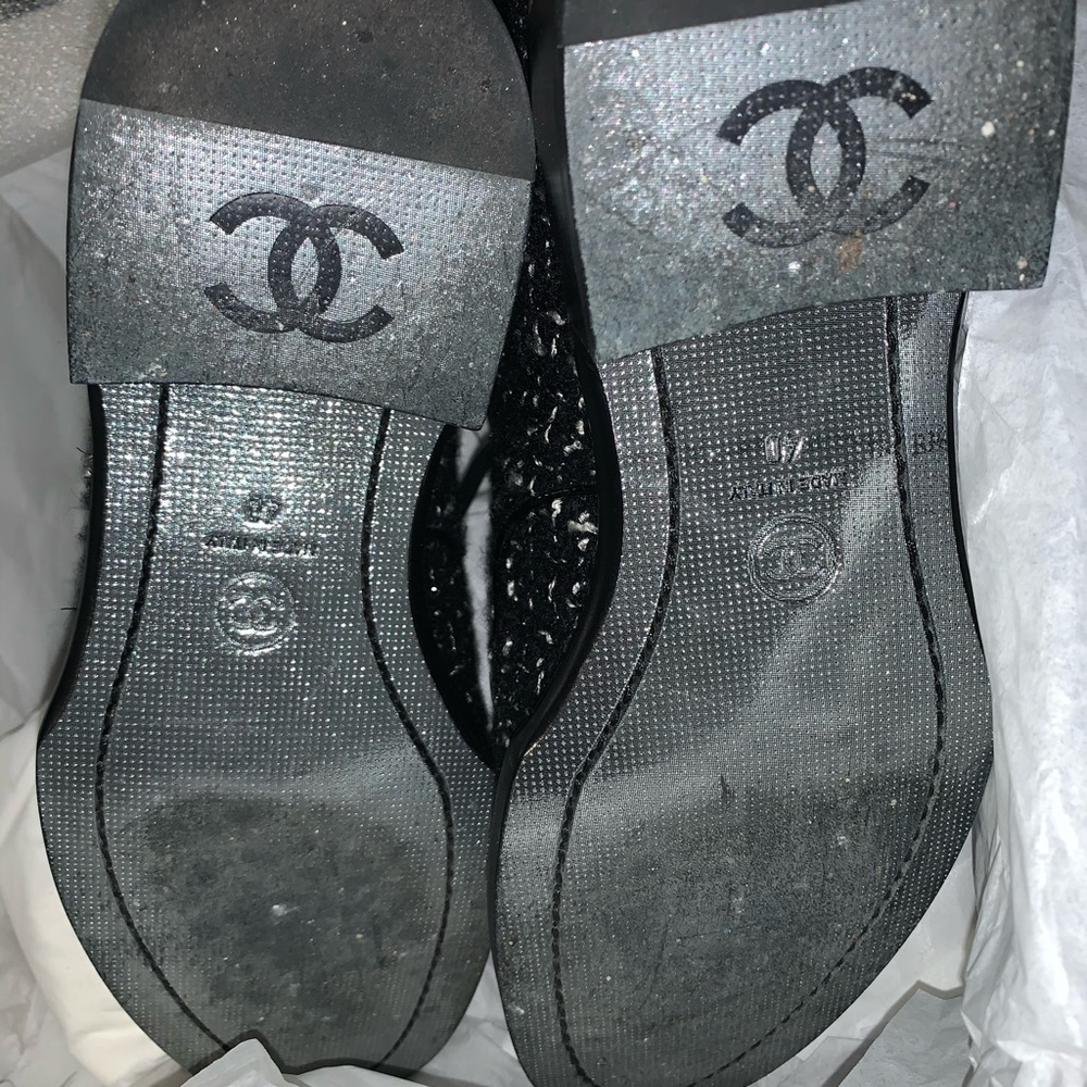 Authentic & Rare Chanel Tweed Boots - Picture 13 of 13